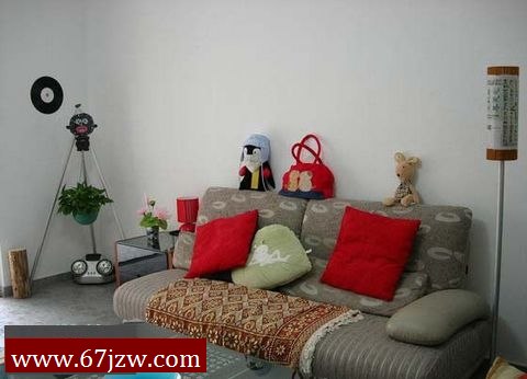 三万装修73平米现代简约小家,花费并不多,但是舒适宜人,别有一番味道。
